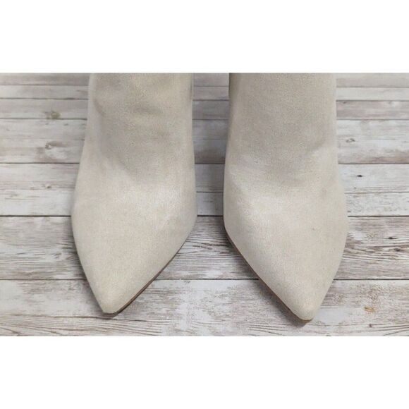 JLO Jennifer Lopez Gorgina Size 8.5M Tapioca Pointed Toe Side Zip Ankle Booties - Picture 6 of 14